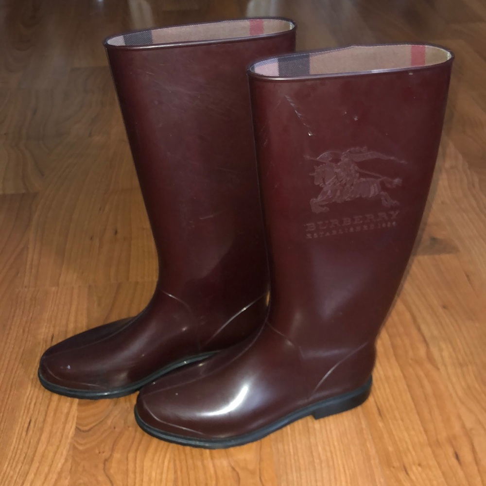 Burgundy Burberry Galoshes